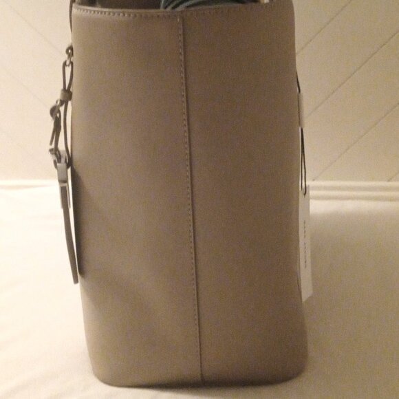 Marc Jacobs Tote - Sandstone - Picture 5 of 10